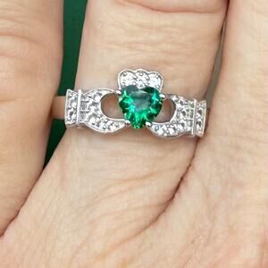 Created Green Emerald Created Sapphire Claddagh Ring 925 Sterling Silver Size 7